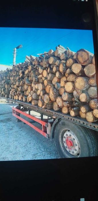 Продавам дърва за огрев