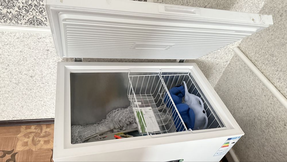 Морозильник 292 литра продается новая