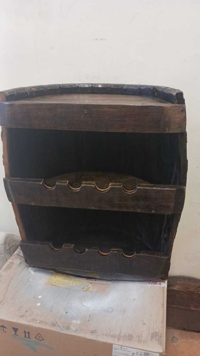 Продавам мини бар от автентична бъчва