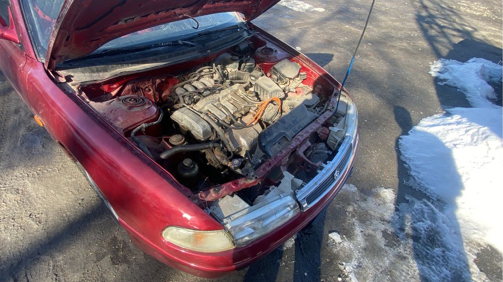 Мазда кронс машина