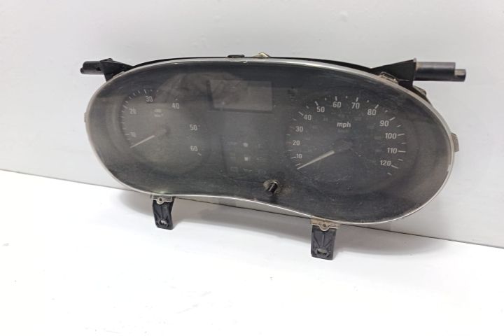 Ceasuri bord P8200390136 Renault Trafic a 2-a generatie seria