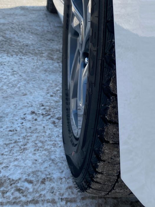 Продам комплект зимней резины