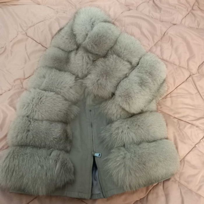 Палто от естествена кожа, сребърна лисица. Ново!