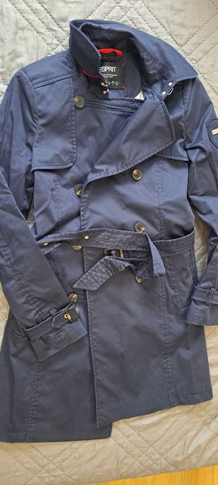 Стилен дамски шлифер ESPRIT