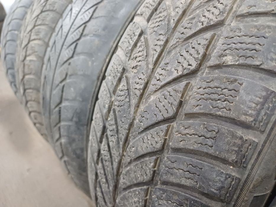 Шины 195/65 R15 MAXXIS комплект.