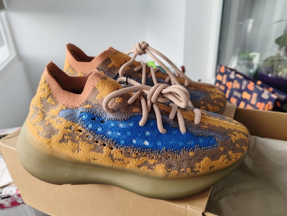 Adidași Yeezy 380 - 40.2/3 - 25.5 cm