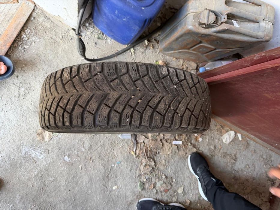 Продам зимние шины Michelin
