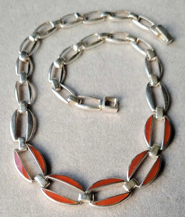 Lanț din argint cu carneol