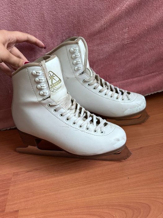 Коньки фигурные бу