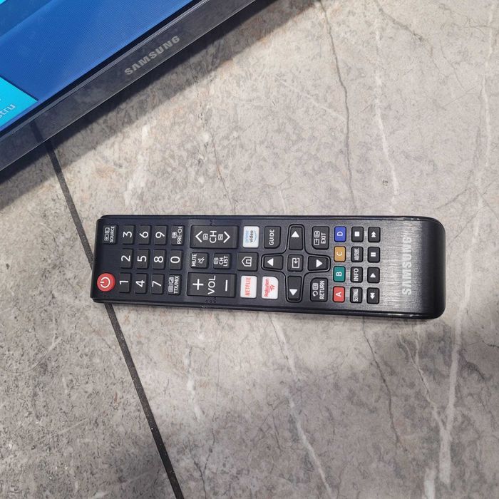 HOPE AMANET P2-TV Samsung UE32T4402AE/80 CM