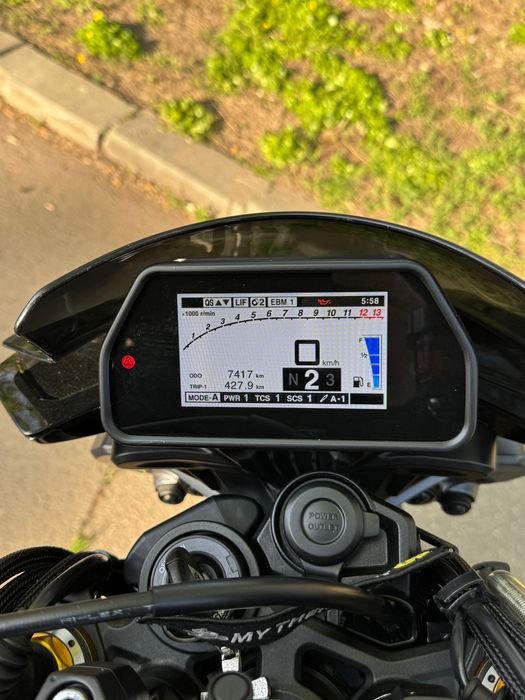 Vând Yamaha MT 10 SP