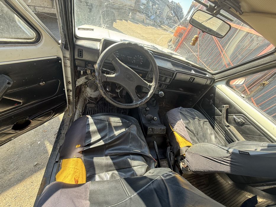 Лада нива 1.7 безниз за части