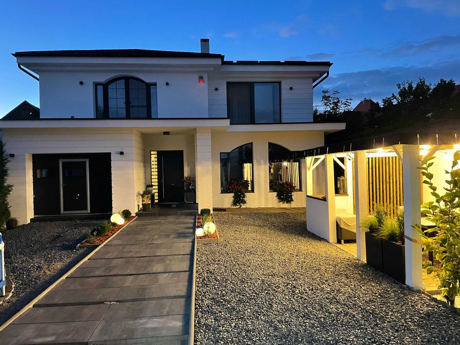 Vand ‪CASA - VILA Zona 1 Central , Turda