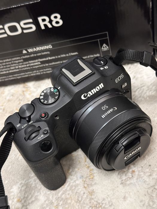Canon EOS R8 + RF 50mm f/1.8 STM