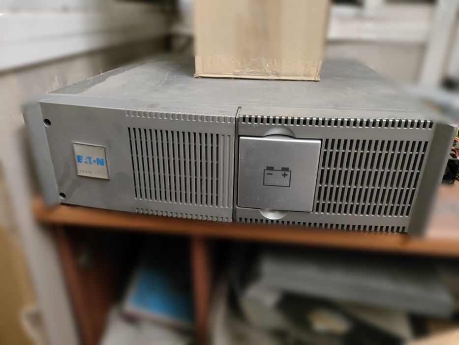 ИБП Eaton EX3000 + блок аккумуляторов + кабель