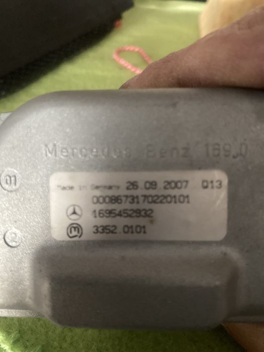 Заключване на волан Mercedes B class