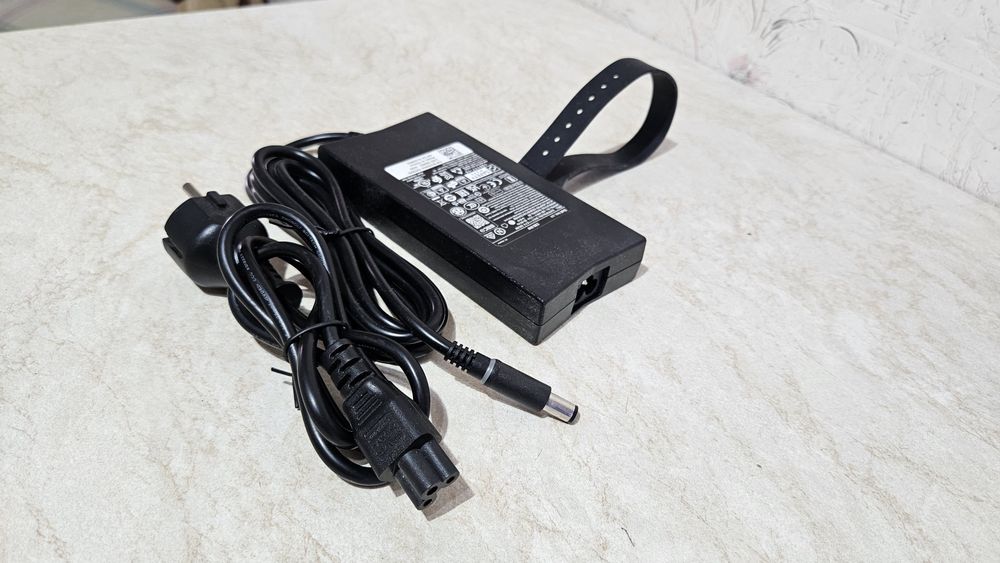 Блок питания для ноутбука DELL