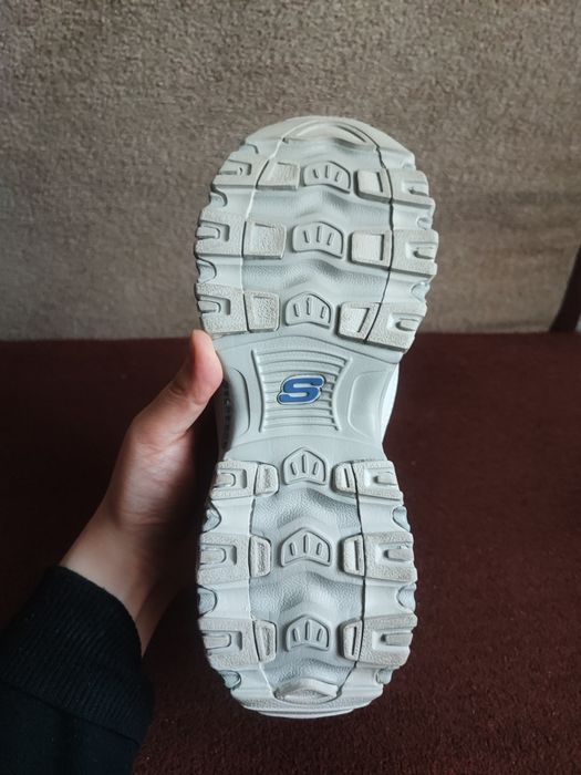 Ботинки Skechers новые