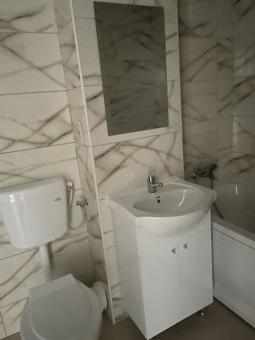 Proprietar vand garsoniera cu parcare