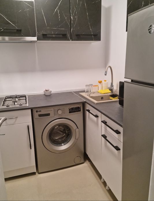 Apartament-2 camere ,renovat, mobilat-utilat,, La cheie"- Zona Campus