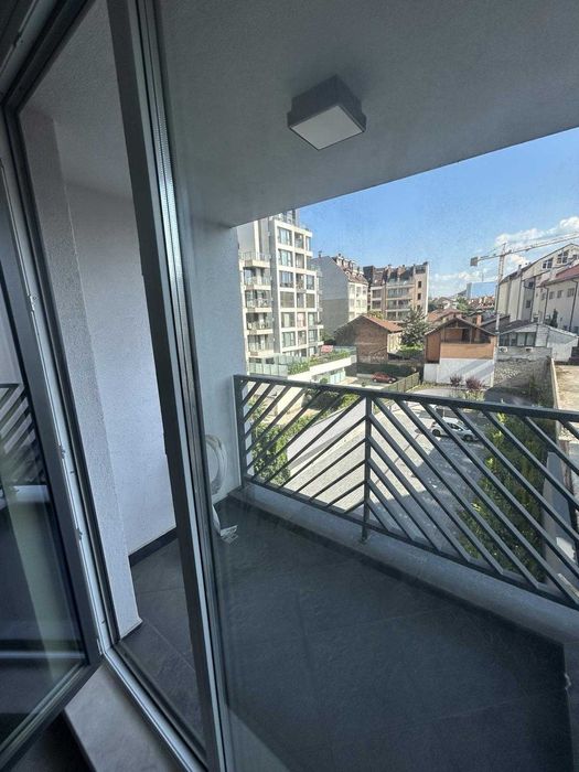 Продава се Тристаен апартамент в София, Център - 100 кв.м за 2770 €/кв.м - Снимка #1