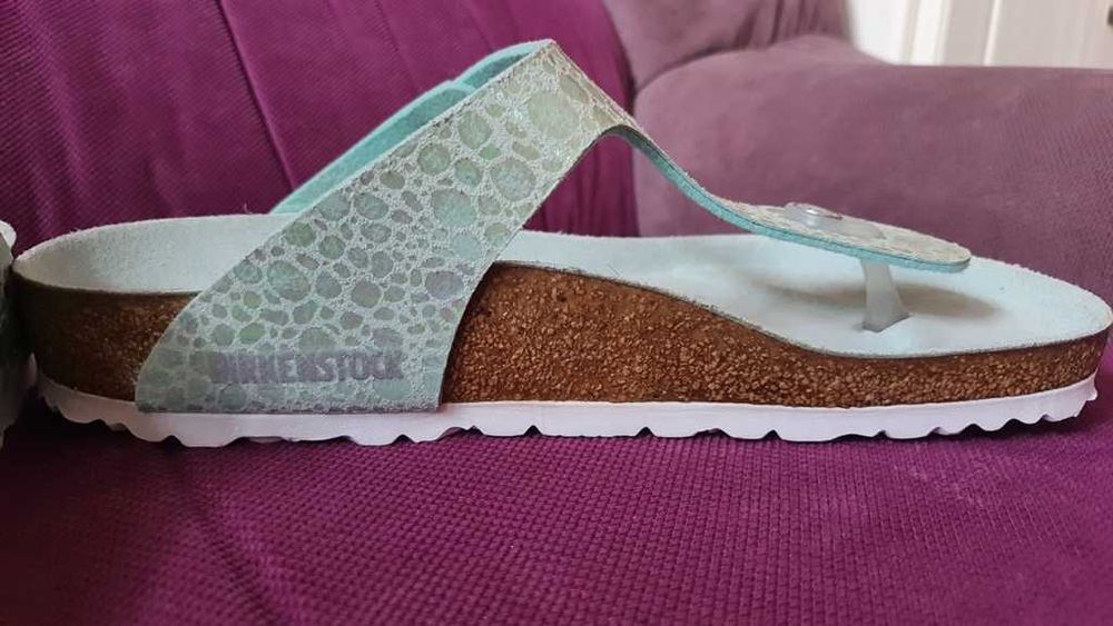 Sandale trendy cu irizatii de la Birkenstock Gizeh marimea 39