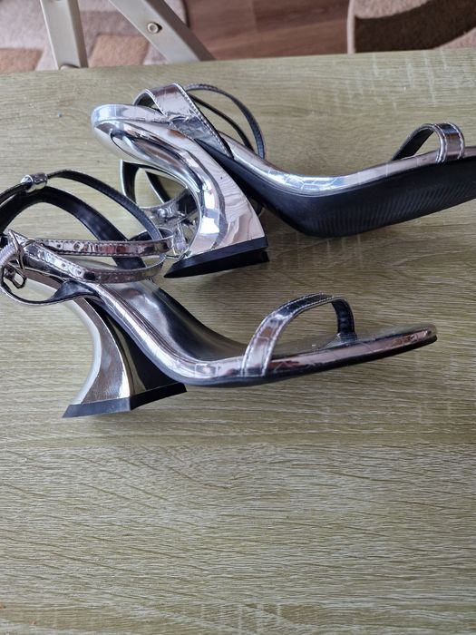 Sandale dama elegante.!