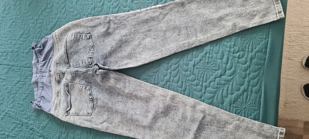 Pantaloni/jeansi pentru gravide
