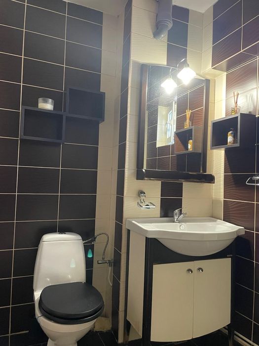 Închiriez Apartament
