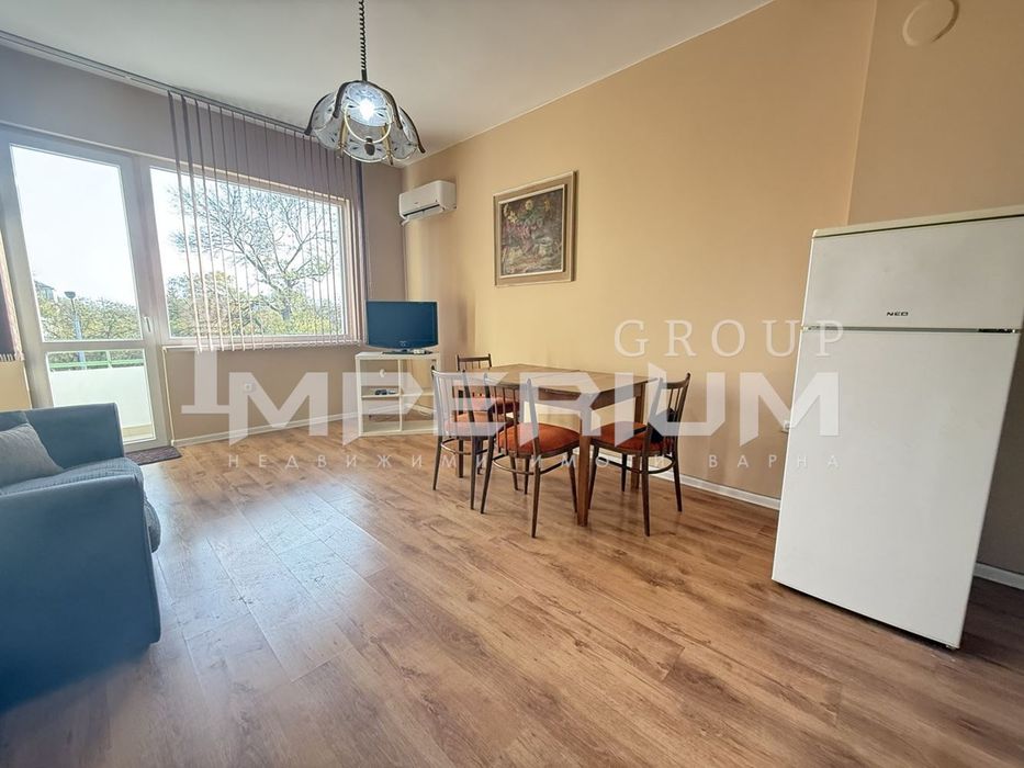 Дава се под наем Тристаен апартамент в Варна, Център - 100 кв.м за 510.51 € - Снимка #2