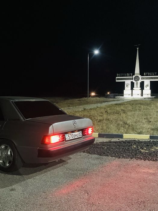 Мерседес 190 обьём 2.0