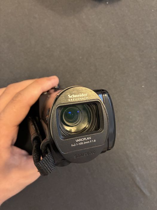 Cameră video Samsung F50 SD Camcorder