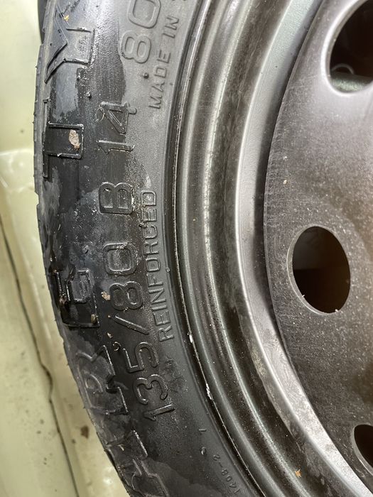 Резервна гума патерица 14 цола за lancia комплект крик ключ гума