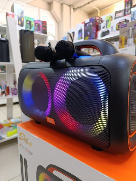 Музыкальная колонка караоке микрофоны