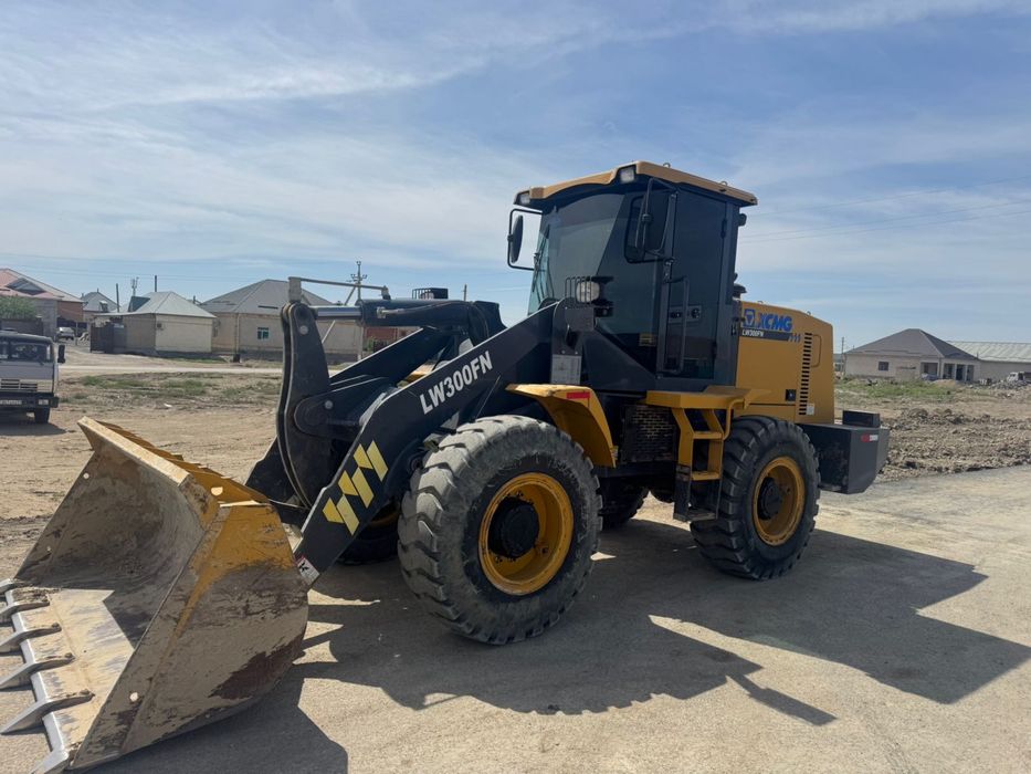 Услуги камаз и погрузчикк