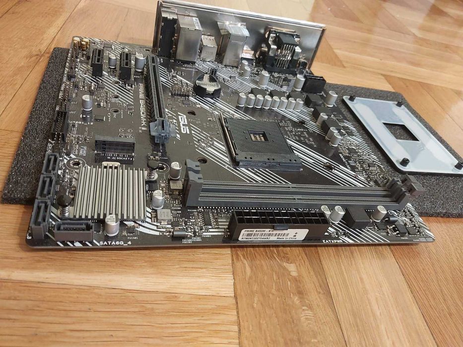 AMD Ryzen 7 3700X + Asus Prime B450M-K II