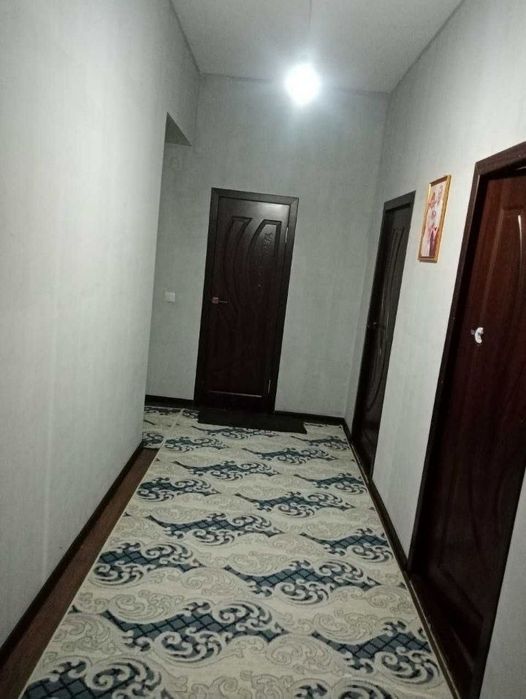 Продаётся 2-х комнатная квартира  в центре Нукуса жай сатылады