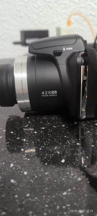 KODAK AZ421 42X wide