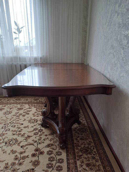 Продам стол из дерева