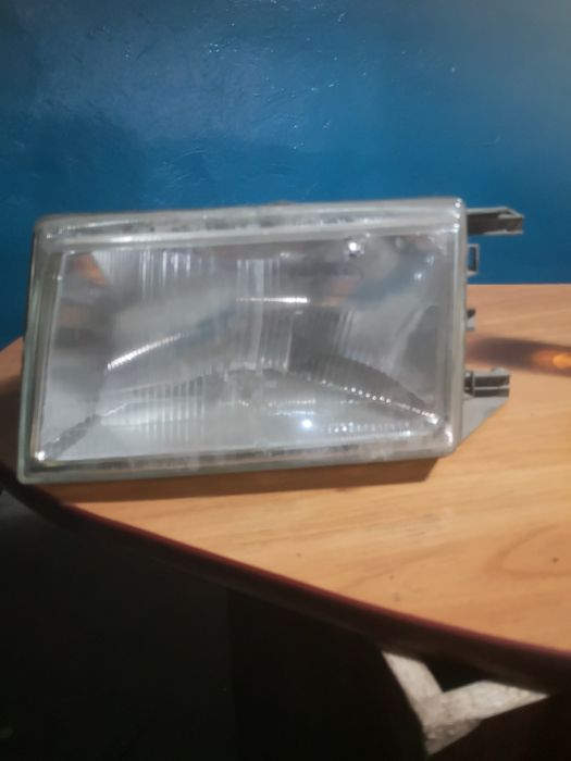 Фара левая Рено 25