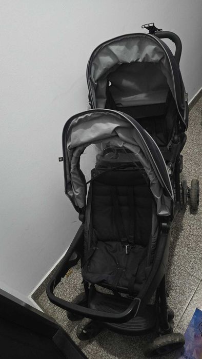 Cărucior dublu GRACO, ajutor real pt parinti cu doi copii mici