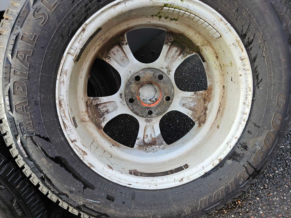 Лети джанти 16" 5х114,3 гуми 225/70/16