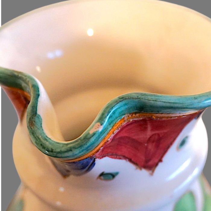 Ulcior mare pictat manual , carafa ceramica lucrata manual