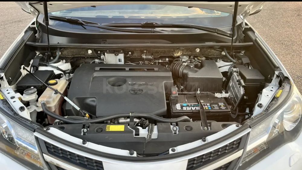 Toyota RAV4 2013год