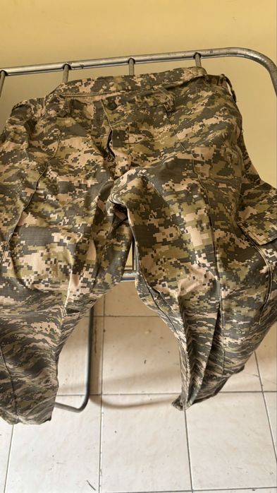 Военная форма в комплекте с обувью