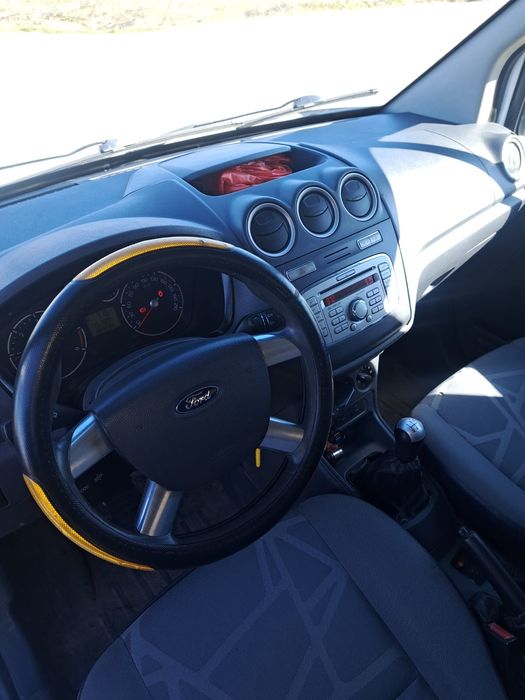 Ford transit cinect