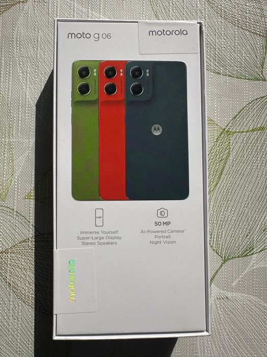 Смарт телефон Moto g06