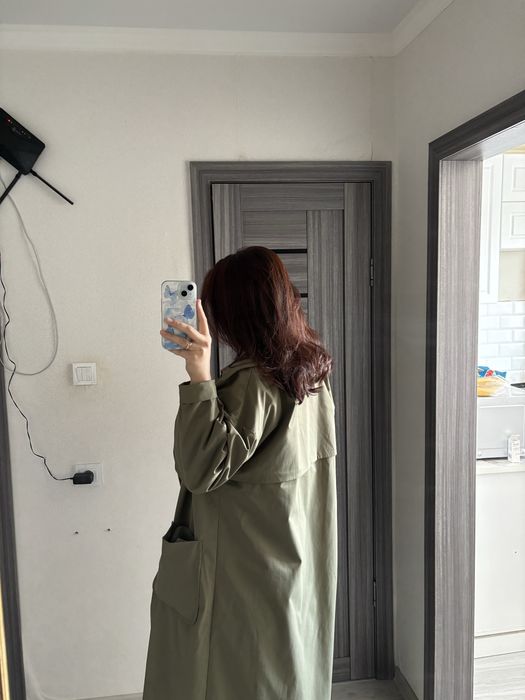 Тренч цвета хаки