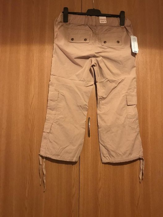 Pantaloni gravida bej Old Navy trei sferturi