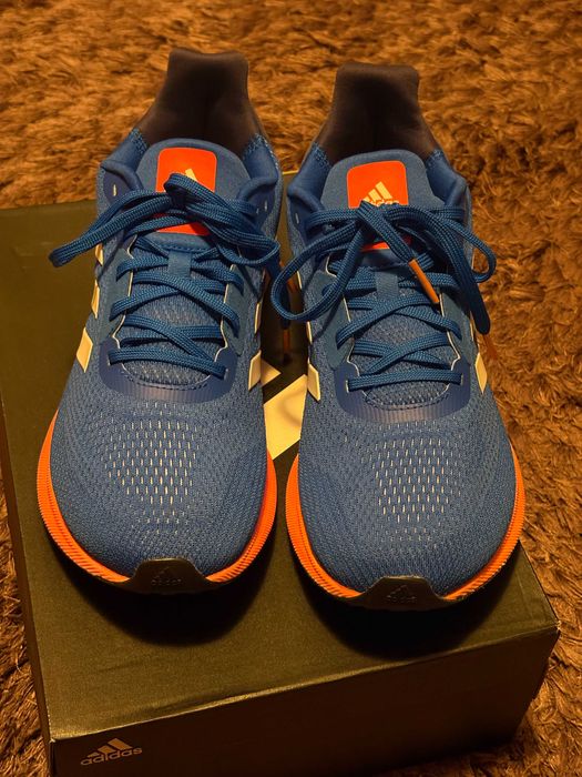 Adidas Astrarun Neutral ,mar 42 ,Originali made Indonesia ,27 cm